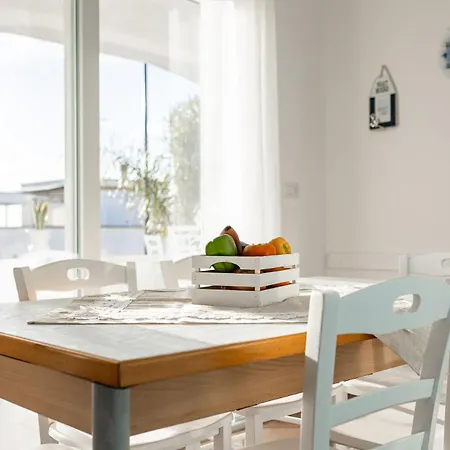 Sky Blue Con Idromassaggio Vista Mare Διαμέρισμα Torre Suda